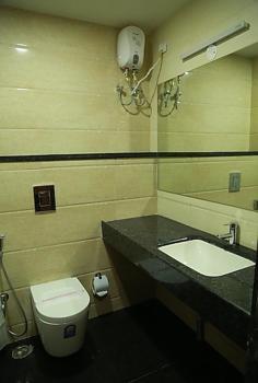 Hotel Svm Grand Medipally Haiderabad Buitenkant foto